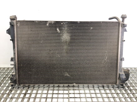 CHLADIČ VODY OPEL VECTRA C (Z02) 2002 - 2009