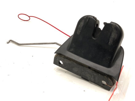 ZÁMOK VEKA BATOŽINOVÉHO PRIESTORU ZADNÝ AUDI A4 B6 AVANT (8E5) 2000 - 2005 8E9827520