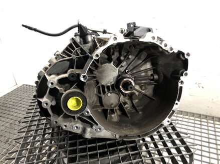 Prevodovka Volvo V90 II Kombi (235, 236) 2016 - 2022 HU1R7002GEB