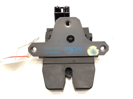 ZÁMOK VEKA BATOŽINOVÉHO PRIESTORU ZADNÝ VOLVO V50 (545) 2003 - 2012 31276698