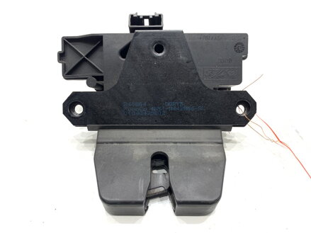 ZÁMOK VEKA BATOŽINOVÉHO PRIESTORU ZADNÝ VOLVO V50 (545) 2003 - 2012 4N51-A442A66-AK