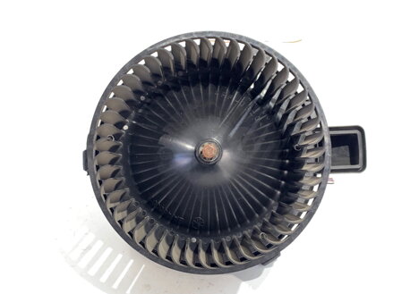 Ventilátor kúrenia Audi A4 B9 Avant (8W5, 8WD) 2015 - 2025 4M1820021