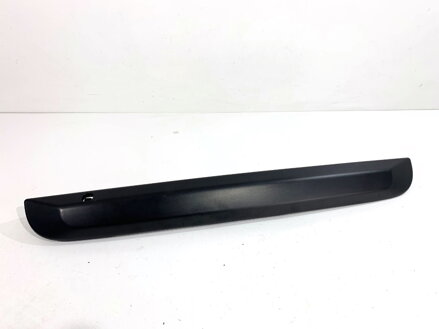 Lišta veka batožinového priestoru zadná Opel Vivaro C Autobus (K0) 2019 - 2022 9813797277