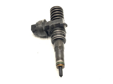 ČERPADLO-VSTREKOVAČ AUDI A4 B6 (8E2) 2000 - 2005 038130073BA