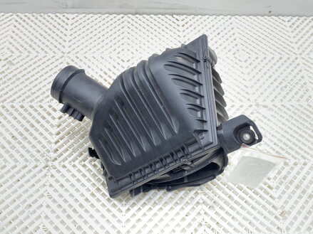 KRYT FILTRA VZDUCHU BMW X2 (F39) 2017 - 2022 8655834