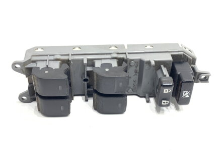 Ovládanie okien Toyota Auris Kombi (_E18_) 2013 - 2018 515220