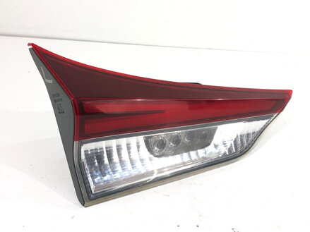 SVETLO ZADNÉ ĽAVÉ VNÚTORNÉ TOYOTA AURIS KOMBI (_E18_) 2013 - 2018