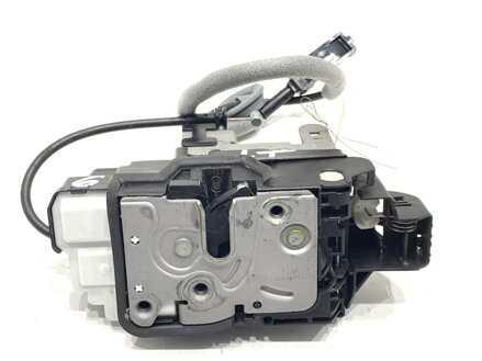 Zámok dverí ľavý zadný Volvo V40 Liftback (525, 526) 2012 - 2022 31440397