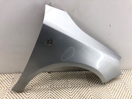 Blatník pravý predný Skoda Fabia II (542) 2006 - 2014