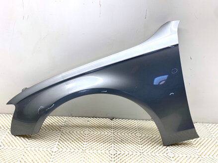 BLATNÍK ĽAVÝ PREDNÝ AUDI A4 B8 (8K2) 2007 - 2015 LY7G