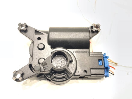 MOTOR RADIÁTORA KÚRENIA AUDI Q7 (4LB) 2006 - 2016 52411483R04