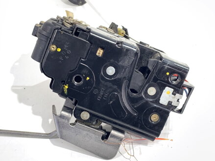 ZÁMOK DVERÍ ĽAVÝ PREDNÝ AUDI A4 B6 (8E2) 2000 - 2005 4B1837015B