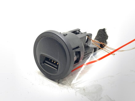 ZÁSUVKA / ULOŽENIE USB CITROEN BERLINGO (B9) 2008 - 2022 9664795277