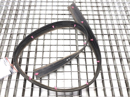 Tesnenie prahu ľavý Lexus NX (_Z1_) 2014 - 2022