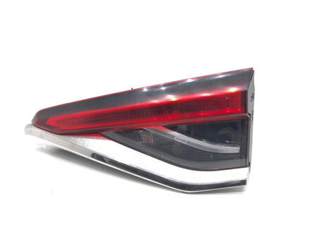 Svetlo zadné pravé vnútorné Toyota Corolla Sedan (_E21_) 2019 - 2022 81580-02C31