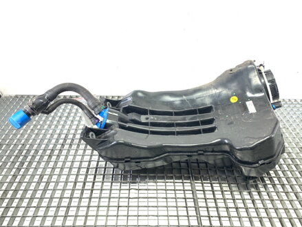 Nádrž SCR Audi Q8 (4MN) 2018 - 2022 4077001BB