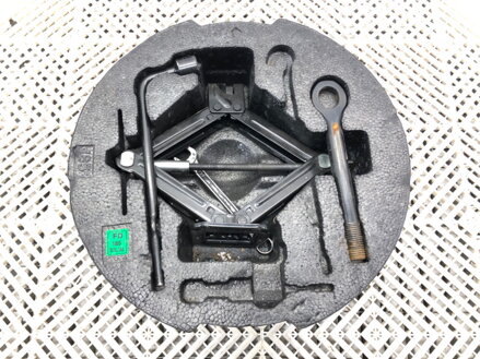 Sada náradia Hyundai I30 Kombi (FD) 2007 - 2012 09149-2L100