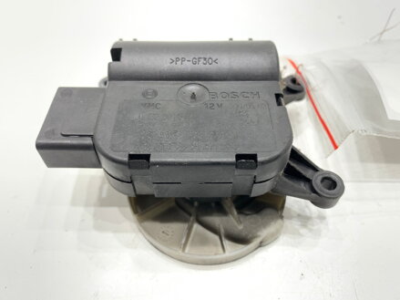 Motor radiátora kúrenia Audi A4 B7 (8EC) 2004 - 2008 8E1820511C