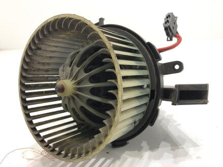 VENTILÁTOR KÚRENIA AUDI A4 B8 (8K2) 2007 - 2015 8K1820021