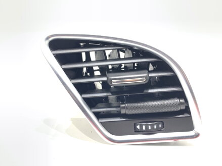Mriežka ventilácie pravá predná Audi A4 B8 (8K2) 2007 - 2015 8T1820902C