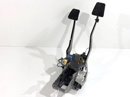 Pedále Mitsubishi Mirage / Space Star VI Liftback (A0_A) 2012 - 2022