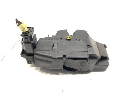 Zámok veka batožinového priestoru zadný Peugeot 308 II (LB_, LP_, LW_, LH_, L3_) 2013 - 2021 9804762080