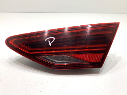 Svetlo zadné pravé vnútorné Seat Leon (5F1) 2012 - 2022