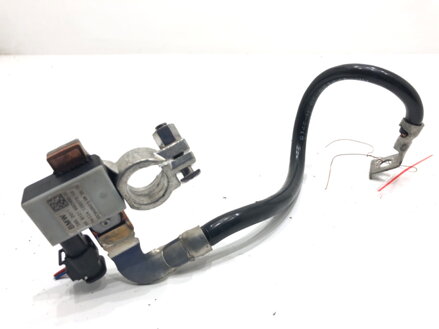 PÓL / svorka (BATÉRIE) mínus BMW 3 (F30, F80) 2011 - 2018 9322900