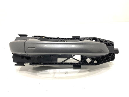 KĽUČKA VONKAJŠIA PRAVÁ ZADNÁ SKODA SUPERB III KOMBI (3V5) 2015 - 2022 7P6839885