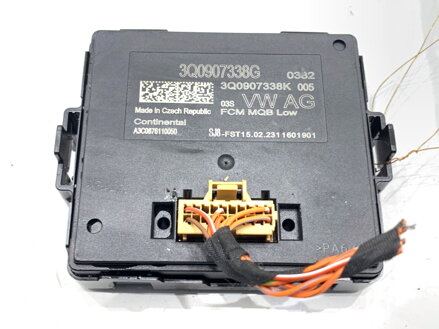 RIADIACA JEDNOTKA SVETIEL SKODA SUPERB III KOMBI (3V5) 2015 - 2022 3Q0907338K