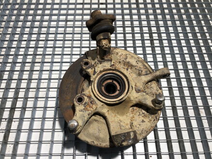 Otoč ľavá predná Nissan Terrano (D10) 2013 - 2022