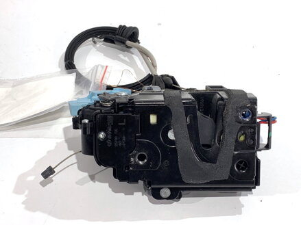 ZÁMOK DVERÍ ĽAVÝ PREDNÝ VW PHAETON (3D1, 3D2, 3D3, 3D4, 3D6, 3D7, 3D8, 3D9) 2002 - 2016 3D1837015AP