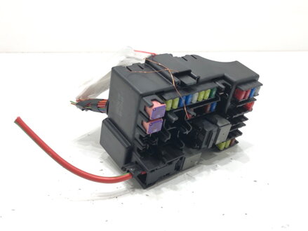 Poistková skrinka Opel Corsa E (X15) 2014 - 2022