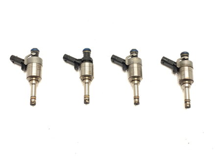 Vstrekovače sada Audi A4 B8 (8K2) 2007 - 2015 0261500057