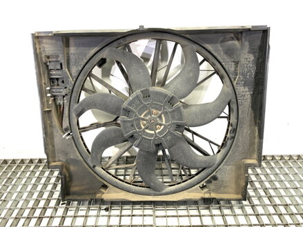 Ventilátor chladiča BMW 5 Touring (E61) 2004 - 2010 7801657