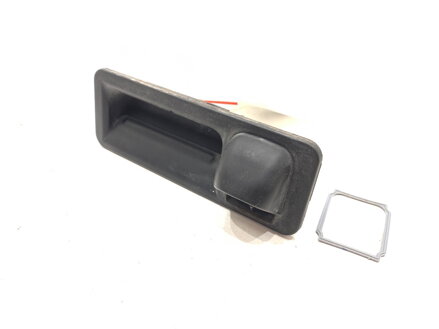 KĽUČKA VEKA BATOŽINOVÉHO PRIESTORU ZADNÁ KIA SPORTAGE IV (QL, QLE) 2015 - 2022 99240-D9000