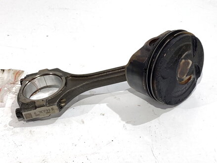 Piest S ojnicou KIA Sportage IV (QL, QLE) 2015 - 2022 G4FD