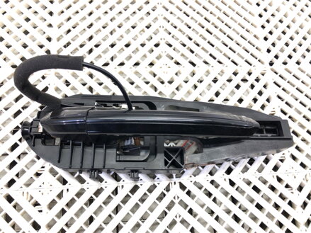 Kľučka vonkajšia pravá predná Ford Mondeo V Liftback (CE) 2014 - 2022 ES73-F22464-AD