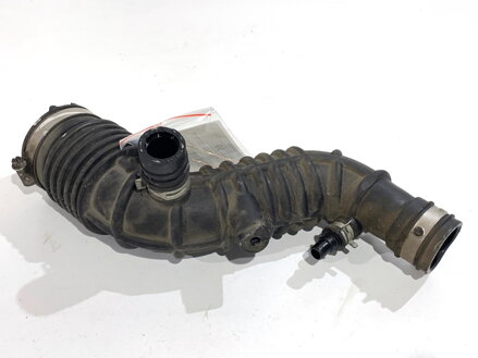 Vzduchové potrubie Nissan Qashqai II SUV (J11, J11_) 2013 - 2022