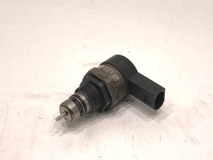 Regulátor tlaku paliva BMW 5 Touring (E61) 2004 - 2010 0281002481