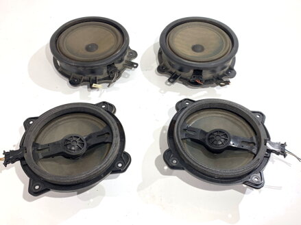 Reproduktory sada Audi A3 (8P1) 2003 - 2013 8P0035411