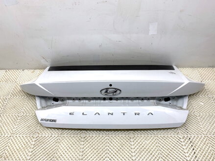 Veko batožinového priestoru kufor zadný SAW Hyundai Elantra VII Sedan (CN7) 2020 - 2022