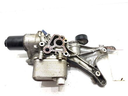 Základňa filtra oleja VW Touran (5T1) 2015 - 2022 06L903142D