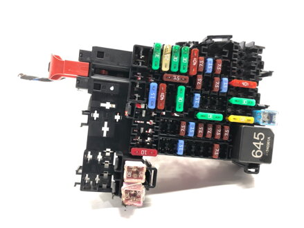 Poistková skrinka Skoda Kamiq (NW4) 2019 - 2022 2Q0937615A