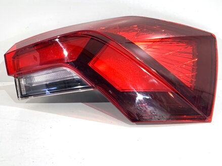 Svetlo pravé zadné Skoda Kamiq (NW4) 2019 - 2022 658945208A