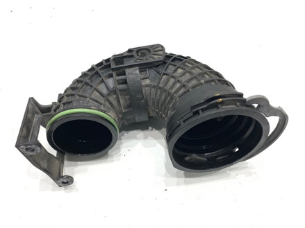 Potrubie turba VW Golf VII Variant (BA5, BV5) 2013 - 2022 04E145641