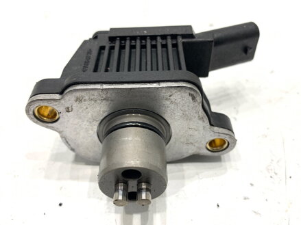 Ventil elektromagnetický hriadeľa rozvodov VW Golf VII Variant (BA5, BV5) 2013 - 2022 04E906048A