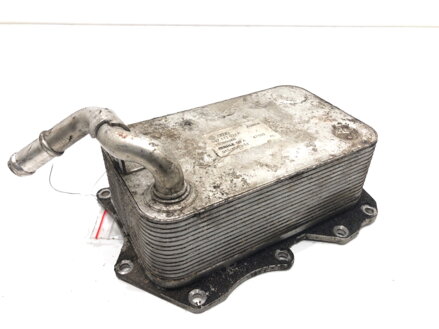 Chladič oleja Audi A8 D4 (4H2, 4H8, 4HC, 4HL) 2009 - 2018 057117021P