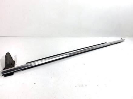 Lišta stieracia predná ľavá Audi A8 D4 (4H2, 4H8, 4HC, 4HL) 2009 - 2018 4H0853283C