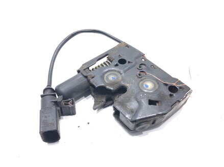 Zámok kapoty ľavý Audi A8 D4 (4H2, 4H8, 4HC, 4HL) 2009 - 2018 4H0823509C